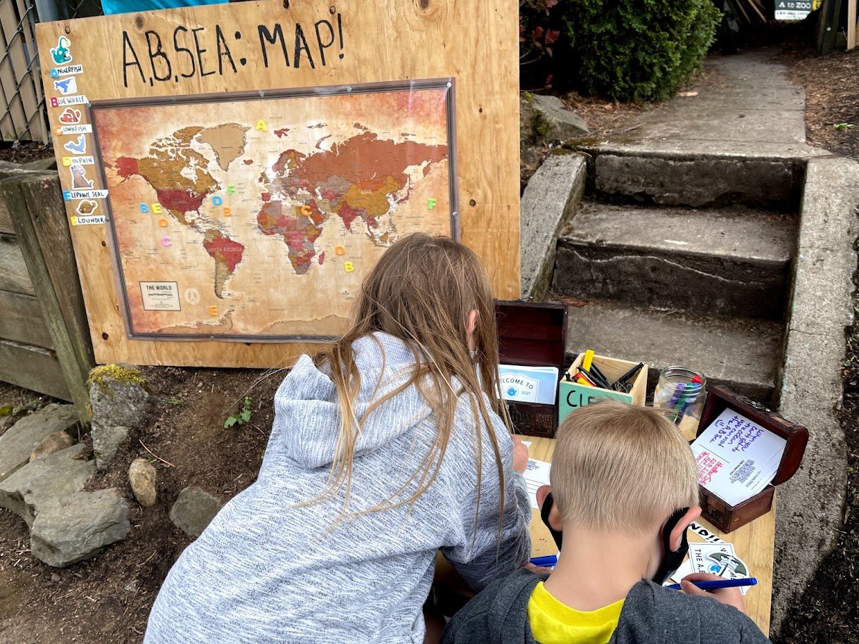 Kids discovering a historical place